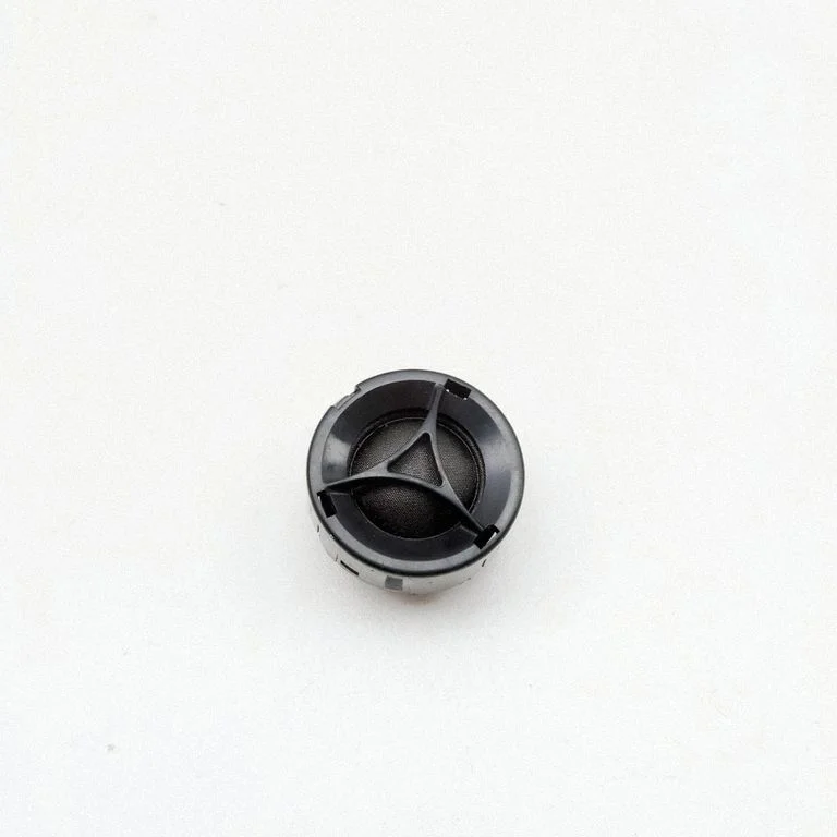 Skaļrunis (-ņi) priekšējās durvīs 703000408AA