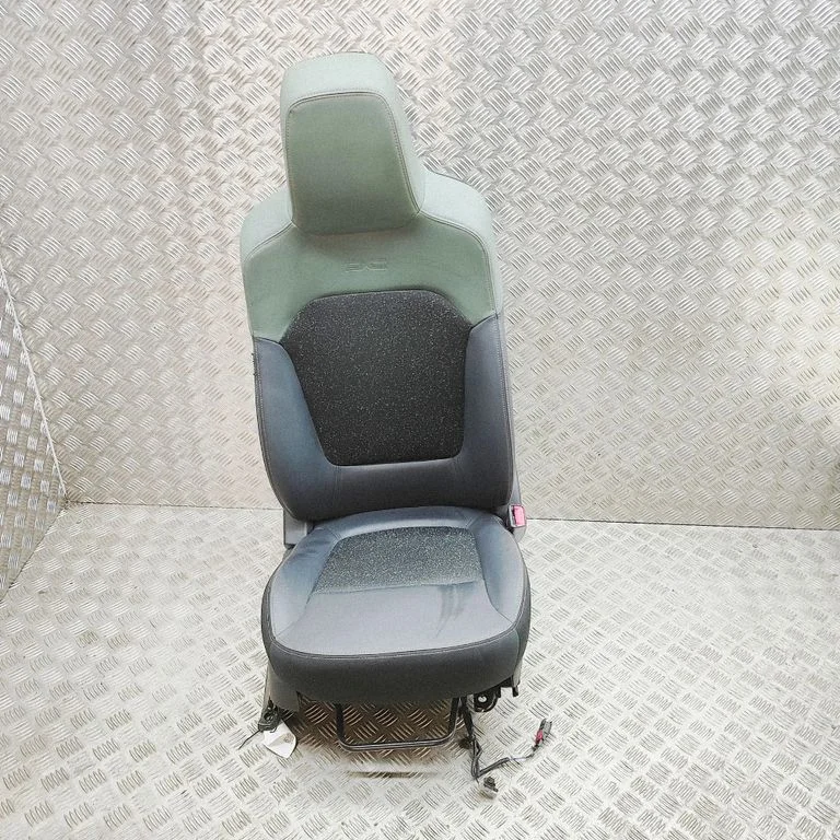 Front passenger seat 8201741770