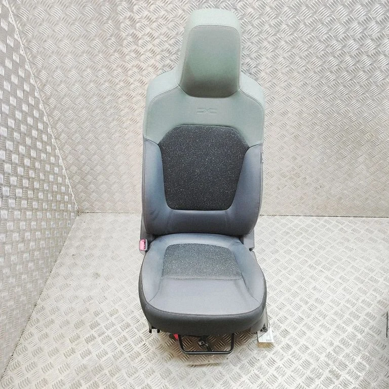 Front driver seat 8201741737