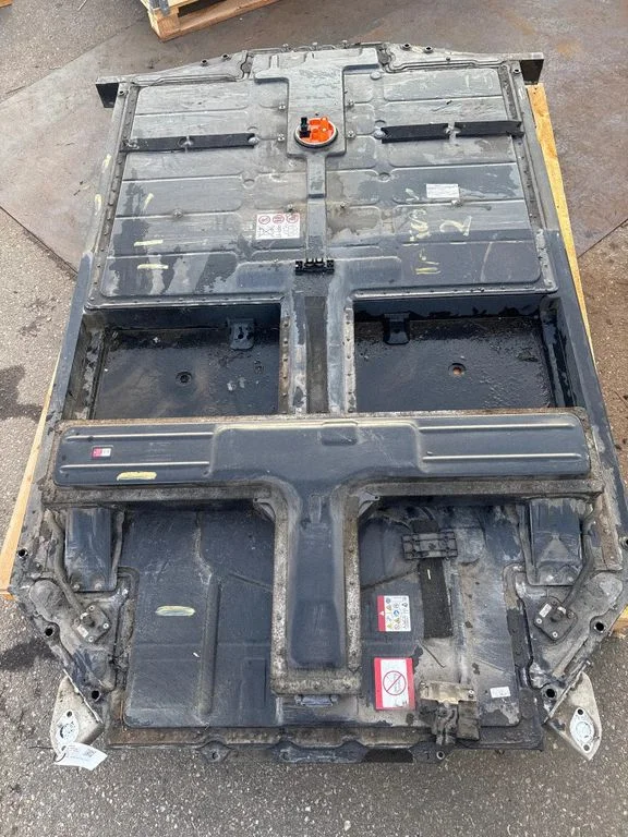 Hibrīda/elektromobiļa akumulators – Porsche Taycan 9J1 (2019-)