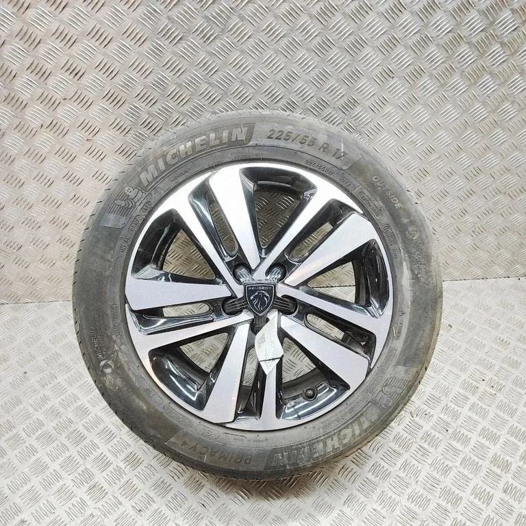 R12 alloy rim 9854476680