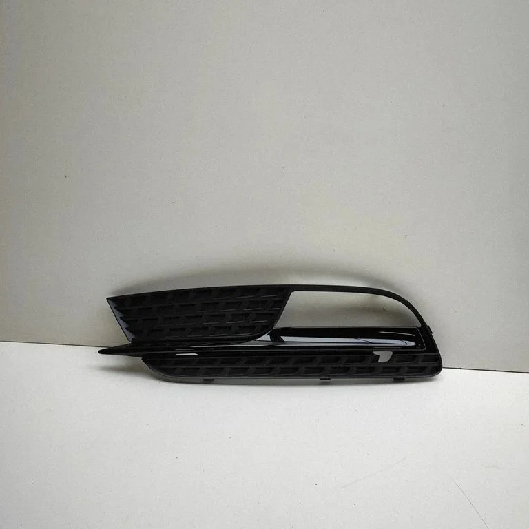 Udutule iluliist / võre – Audi A5 Sportback 8TA (2009-2016)