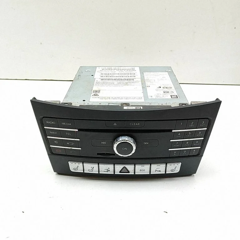 Radio/CD/DVD/GPS head unit – Mercedes-Benz E-Class W212 (2009-2016)