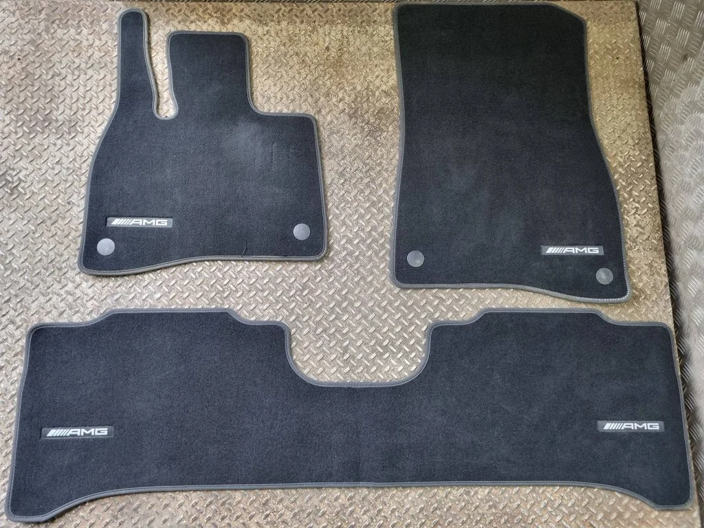 Car floor mat set – Mercedes-Benz EQE x294 (2022-)