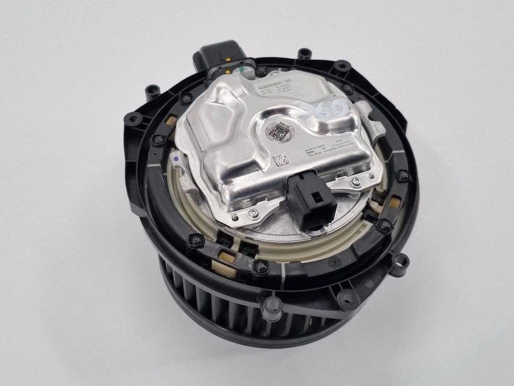 Krāsniņas ventilators/pūtējs A2369069600