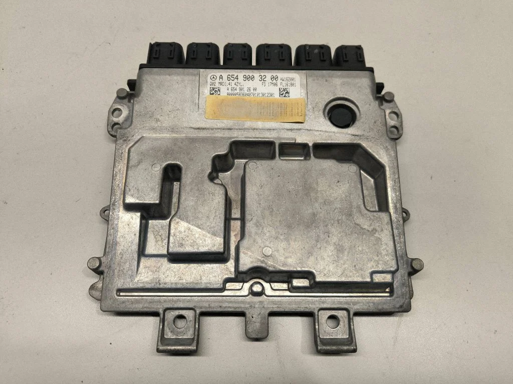 Mootori juhtplokk A6549003200