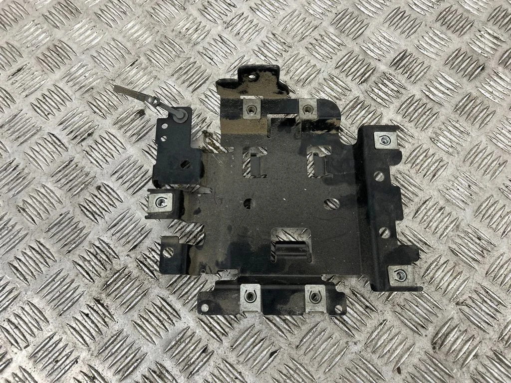 Engine control unit holder – Dodge Durango III (2010-)