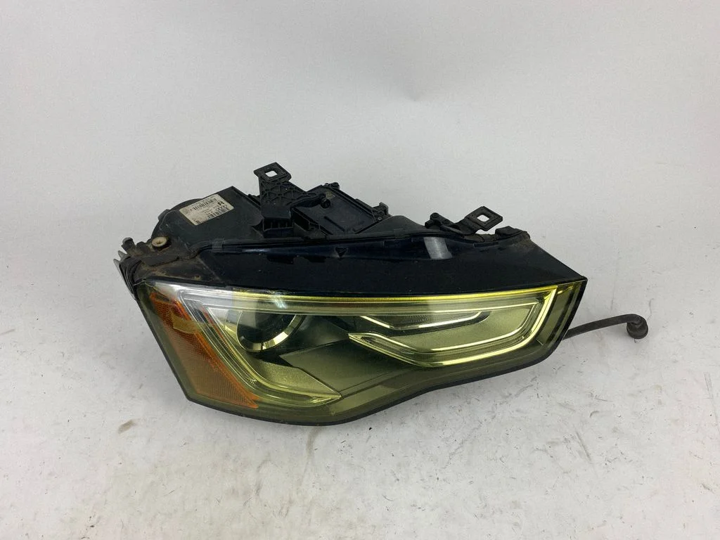 Headlight/headlamp 8T0941754E