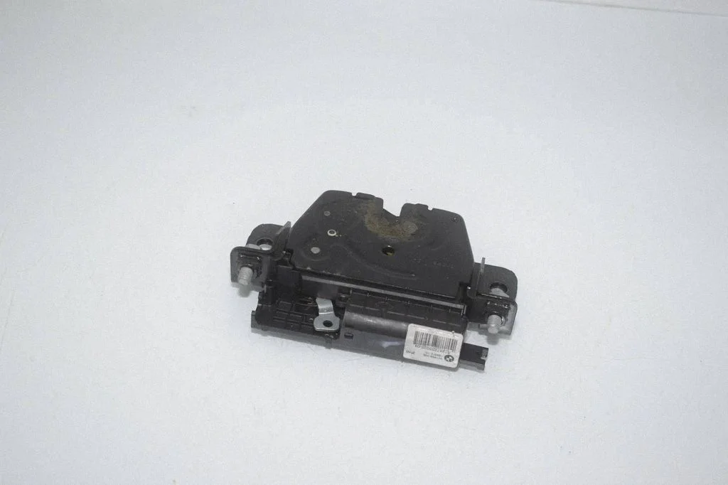 Tailgate/trunk/boot lock/catch/latch 7233025