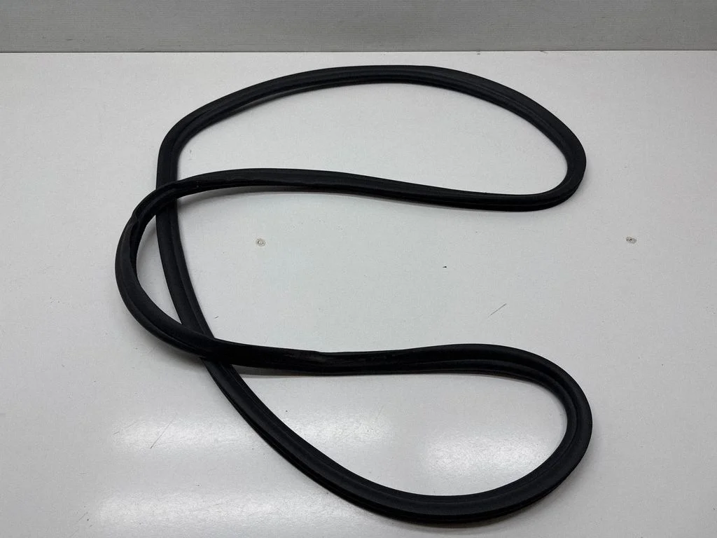 Rear door rubber seal (on body) – BMW 7 Series G11 G12 (2015-2022)