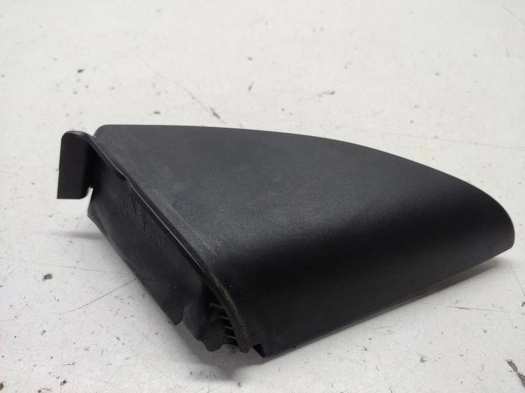 Välispeegli plastkate – BMW 1-seeria E82 E88 (2007-2014)