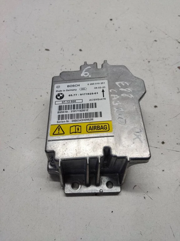 Airbag control unit/module – BMW 1 Series E82 E88 (2007-2014)