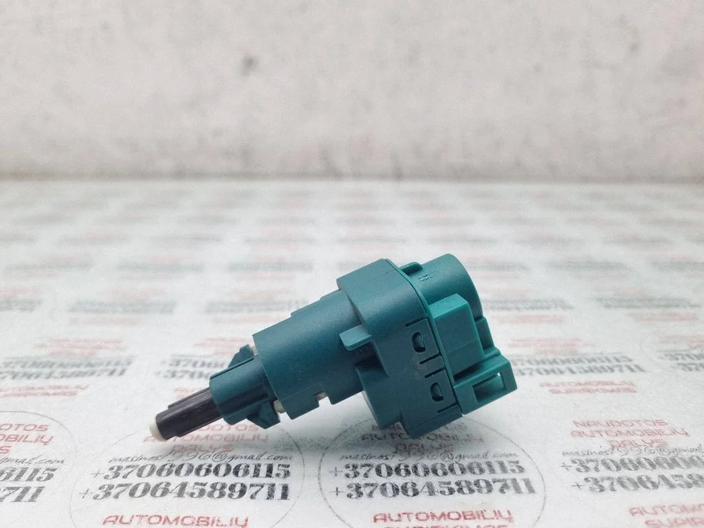 Brake pedal sensor switch – Seat Alhambra (Mk1) (1996-2010)