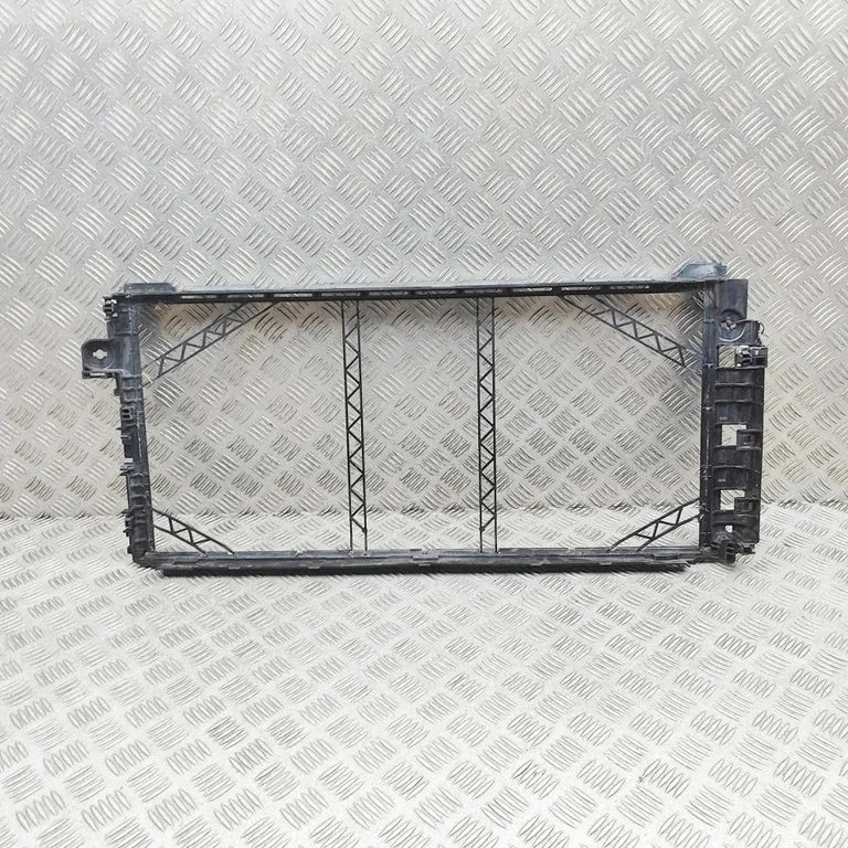 Radiatoru paneļa kronšteins 31356793