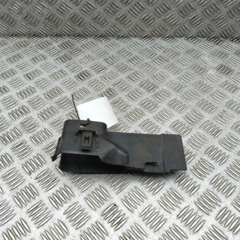 Intercooler air guide/duct channel 30796474