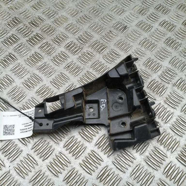 Front bumper mounting bracket 31425464