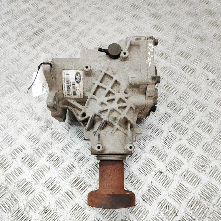 Priekšējais reduktors EJ327L486AC