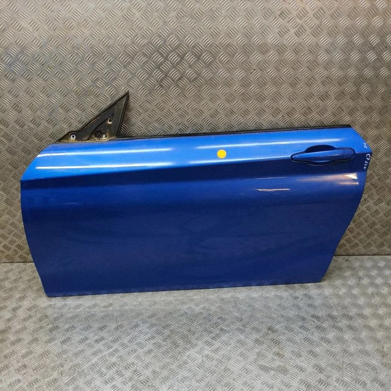 Priekšējās durvis (kupejai) 7298043