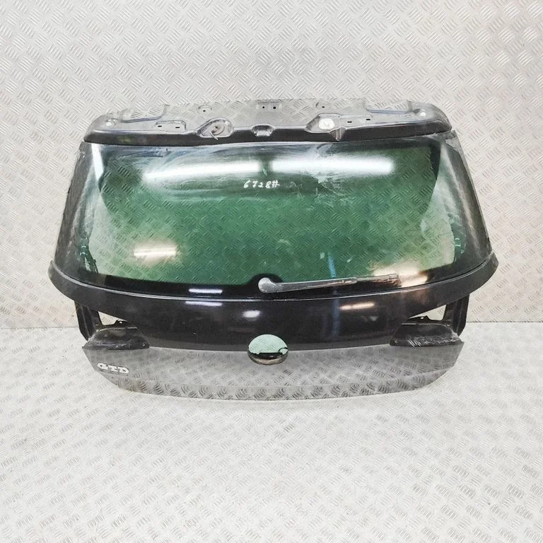 Tagaluuk (pakiruumi) 5G0955711