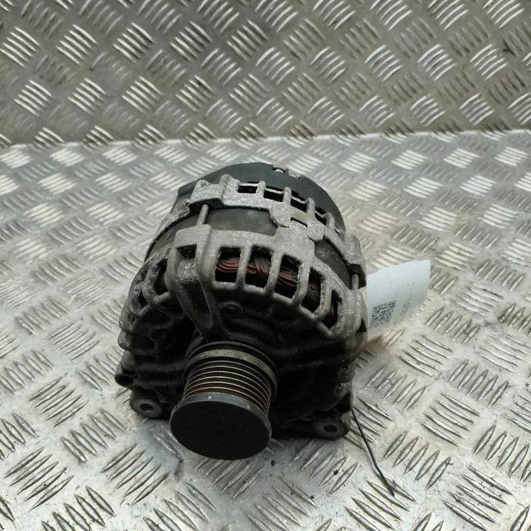 Generaator 03L903023
