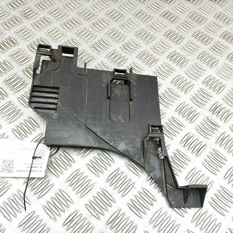 Priekšējā luktura stiprinājums BJ3213D084AA