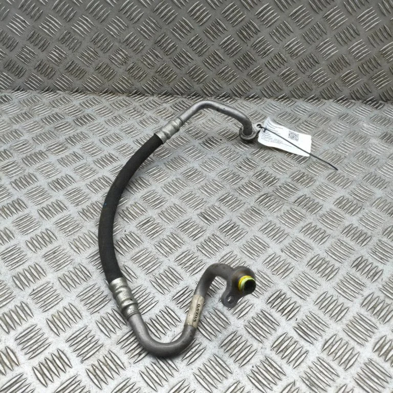 Air conditioning (A/C) pipe/hose 31455069