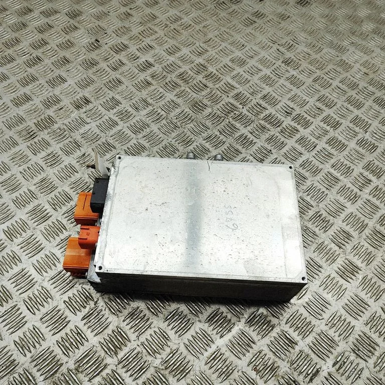 Voltage converter inverter 5QE915684DA