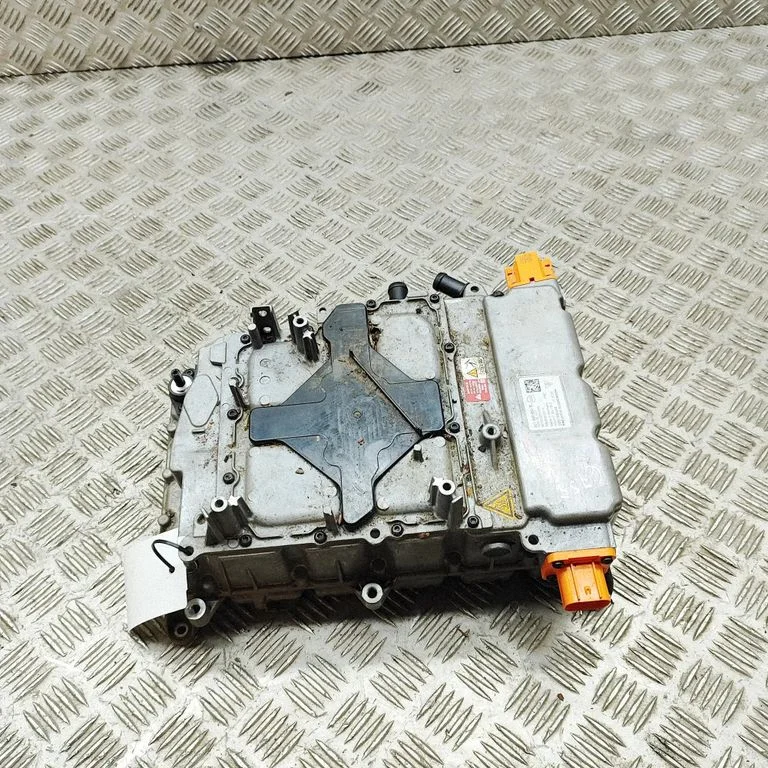 Voltage converter inverter 9J1959663BL