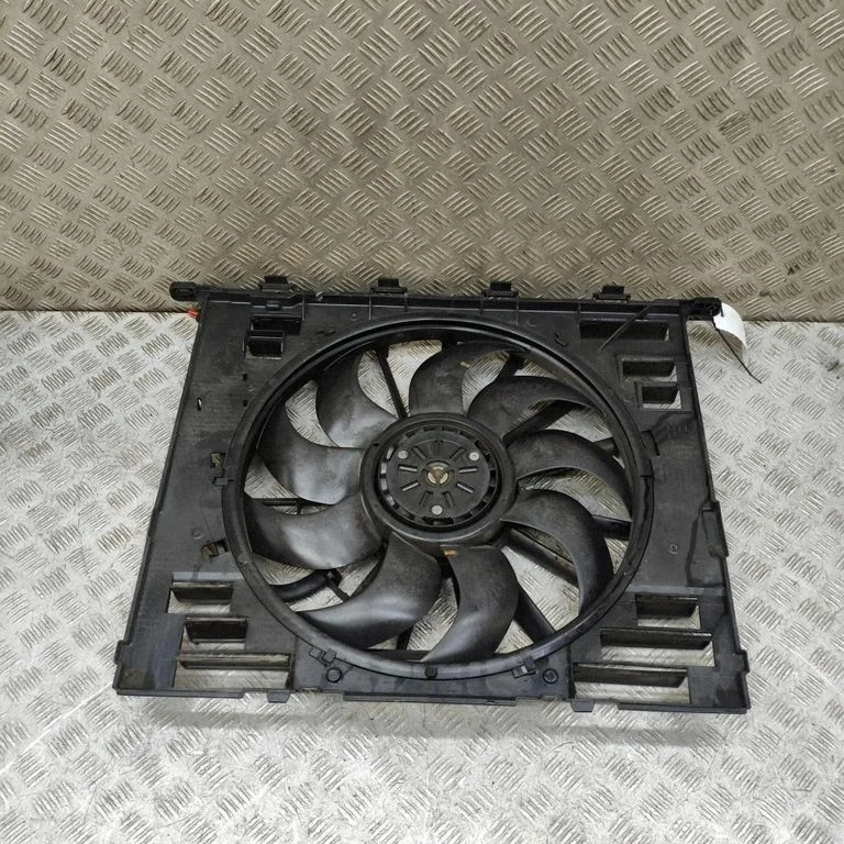 Radiaatori ventilaatori difuusor 7953401