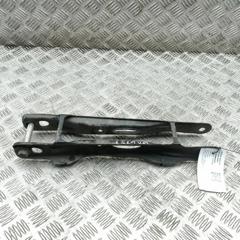 Tagumine ülemine õõtshoob 68751C4