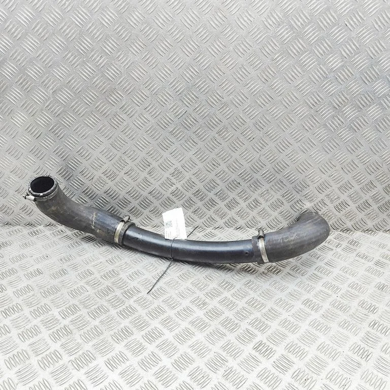 Vahejahuti voolik (-ud)/ toru (-d) KK316F073CB