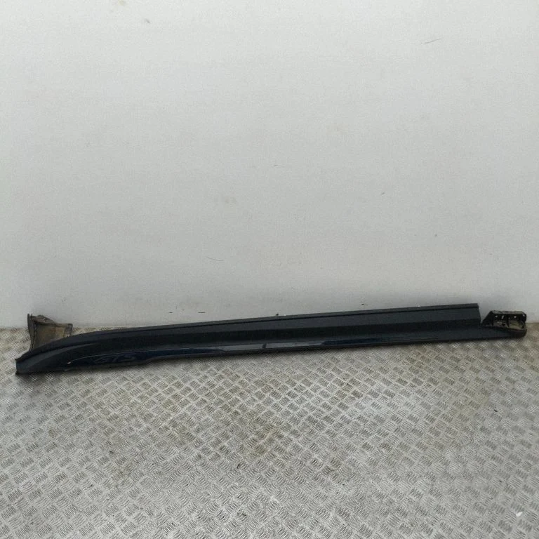 Sill – Porsche Taycan 9J1 (2019-)