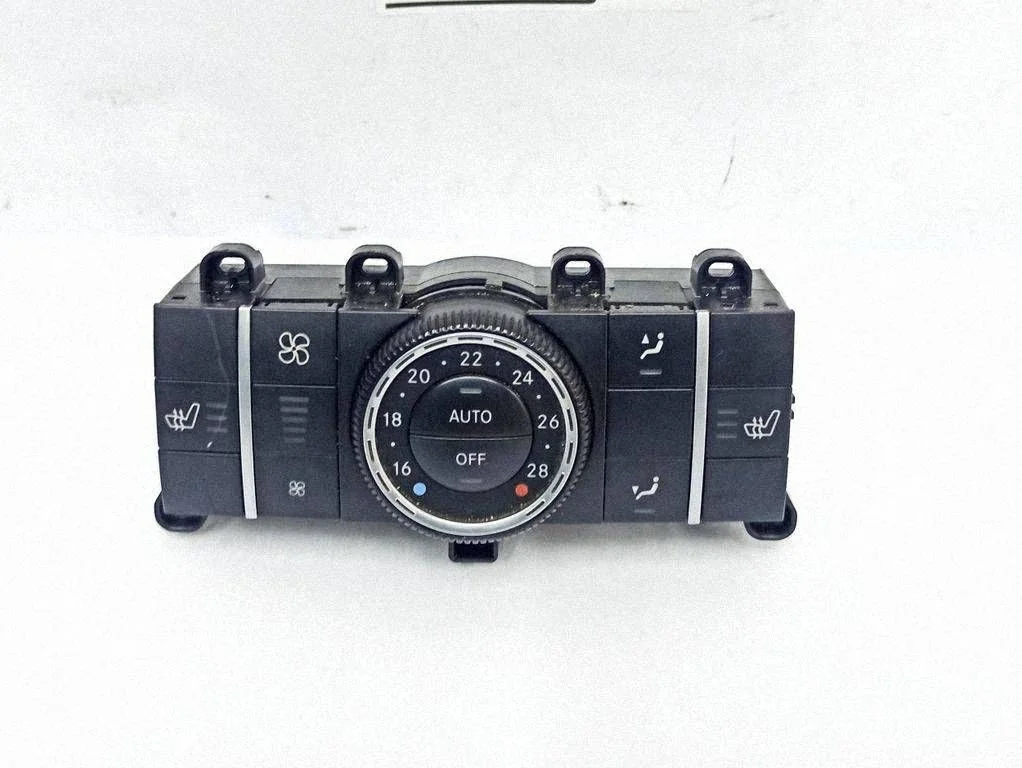 Interior fan control switch – Mercedes-Benz R-Class W251 (2005-2013)