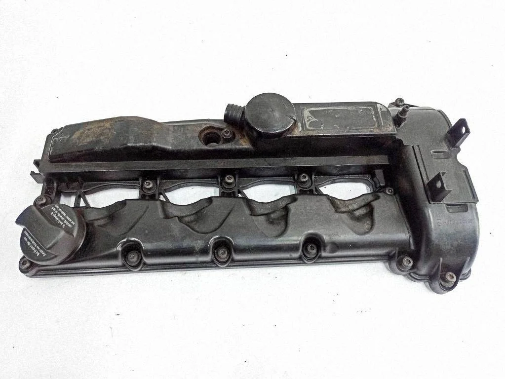 Rocker cam cover – Mercedes-Benz E-Class W212 (2009-2016)