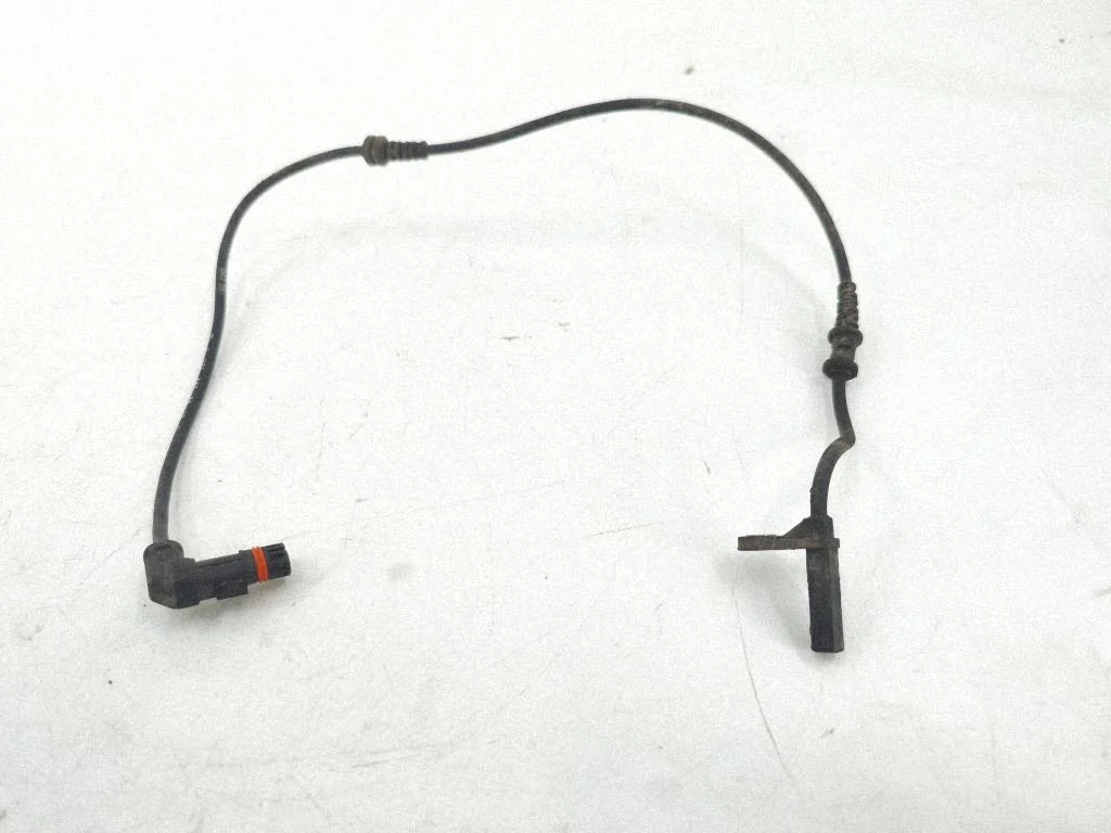 Esimene piduri ABS-andur – Mercedes-Benz C-klass AMG W204 (2007-2014)