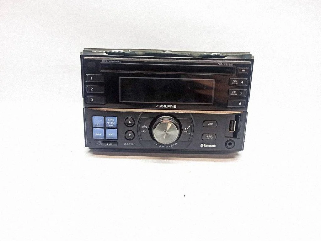 Radio, odtwarzacz CD/DVD, nawigacja M5XL8MM