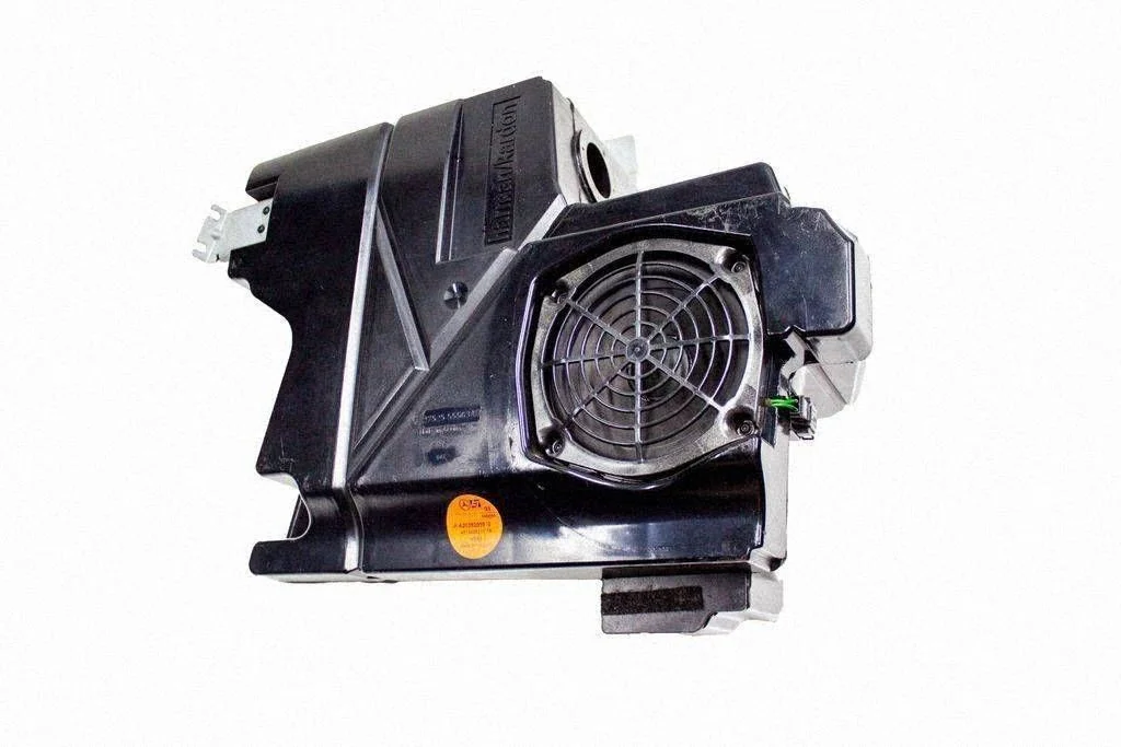 Subwoofer speaker – Mercedes-Benz C-Class W203 (2000-2007)