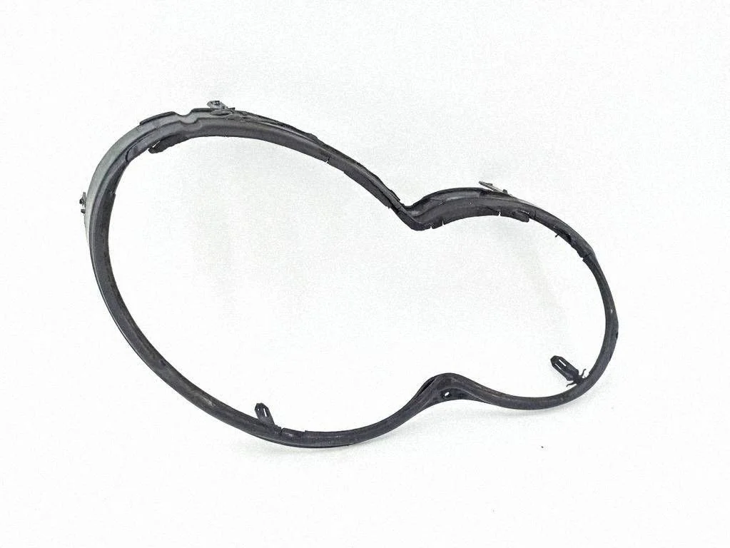 Under headlight/headlamp trim – Mercedes-Benz C-Class W203 (2000-2007)