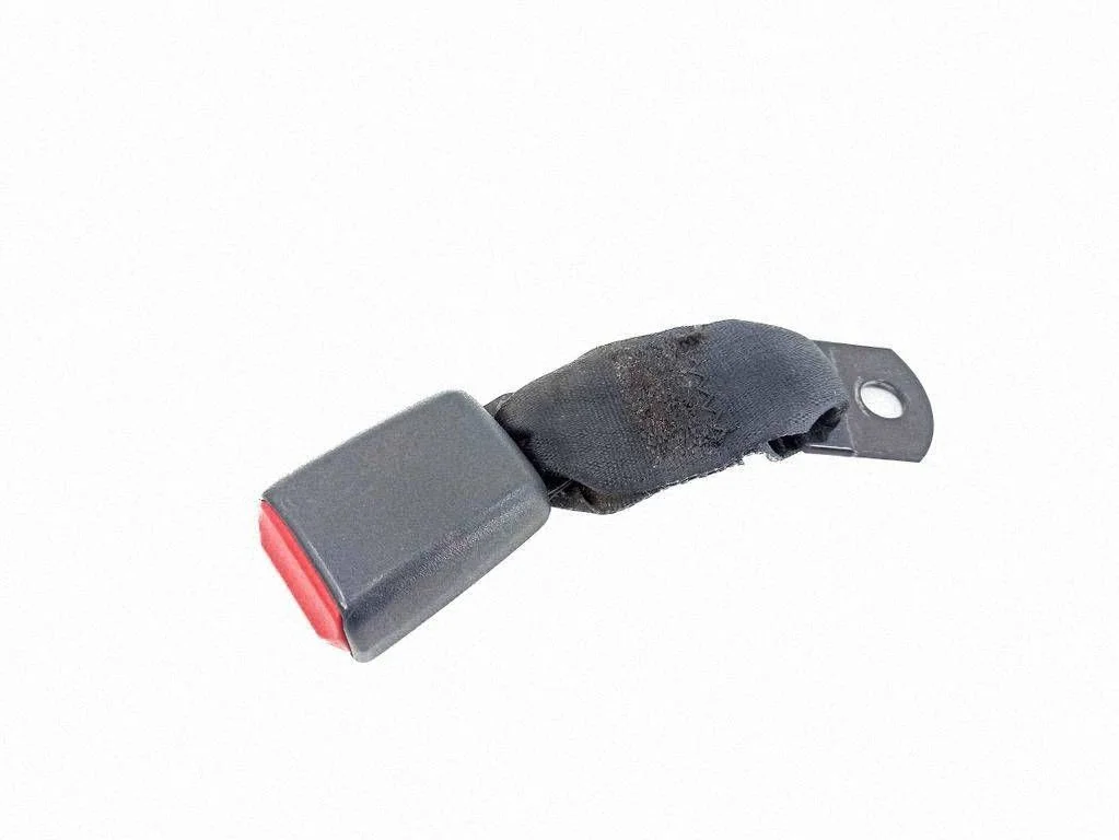 Rear seatbelt buckle 223010B