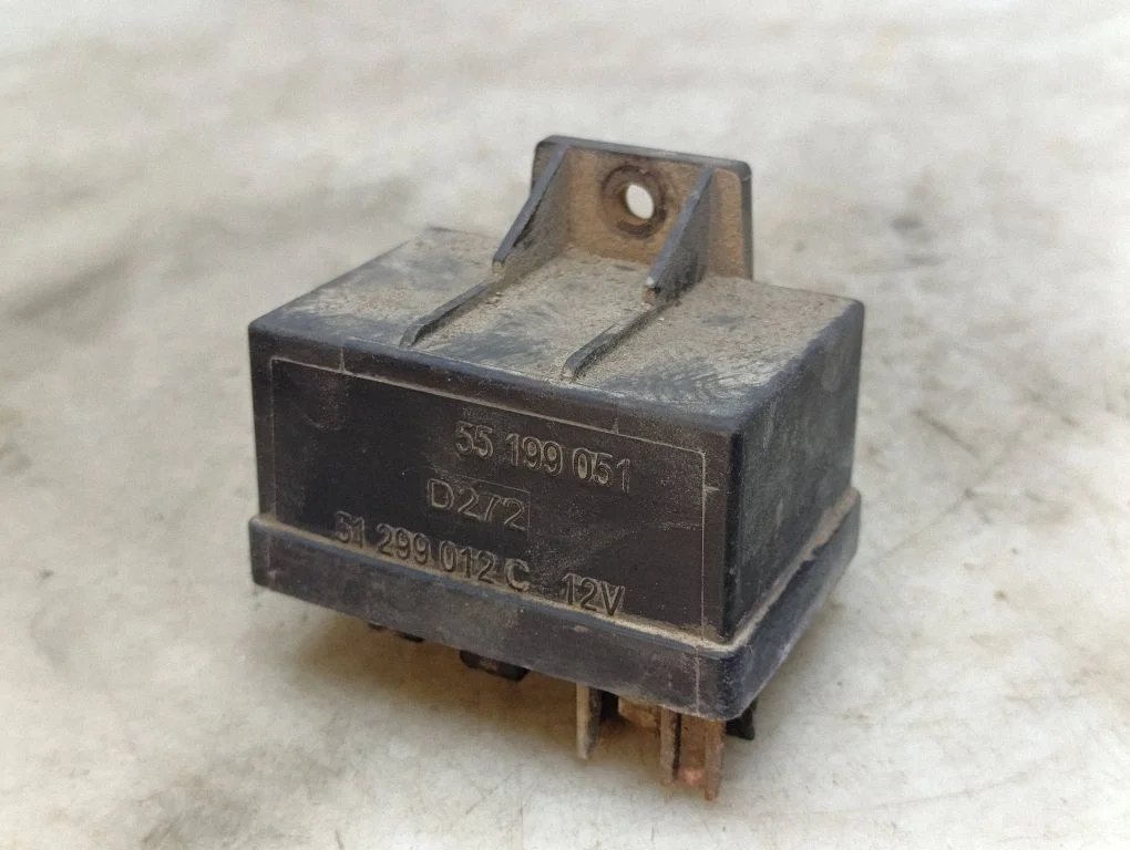 Glow plug pre-heat relay