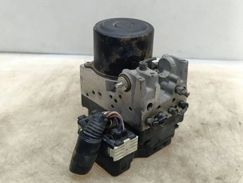 ABS-plokk – Lexus IS 220D-250-350 (2006-2013)