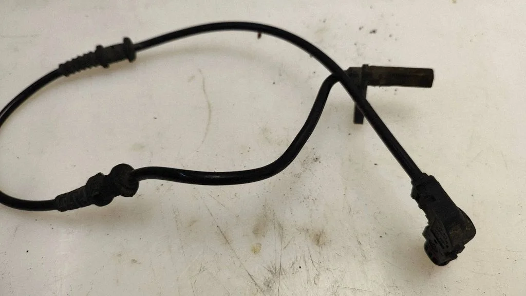 Esimene piduri ABS-andur – Mercedes-Benz CLK-klass A209 C209 (2002-2009)