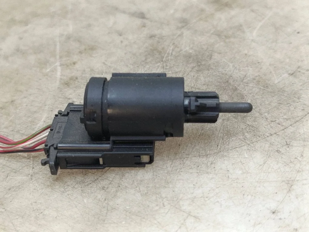 Brake pedal sensor switch – Audi A6 Allroad C6 (2006-2011)
