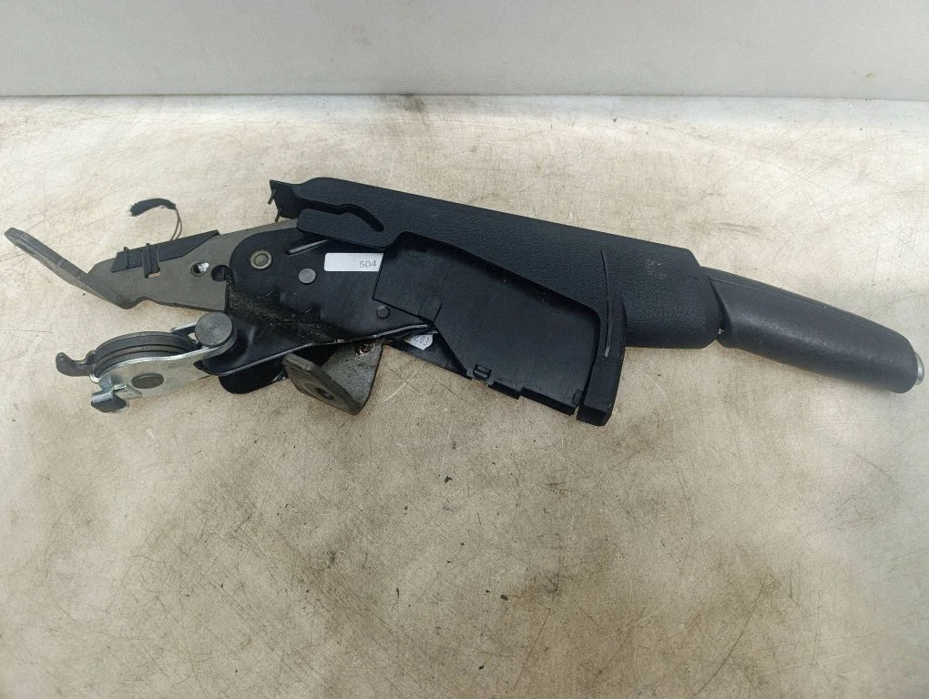Handbrake/parking brake lever assembly