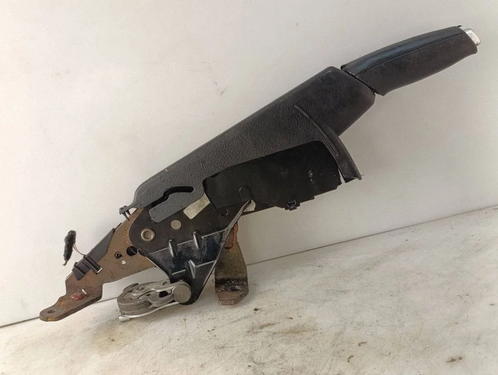 Handbrake/parking brake lever assembly – Audi A4 S4 B7 8E 8H (2005-2008)