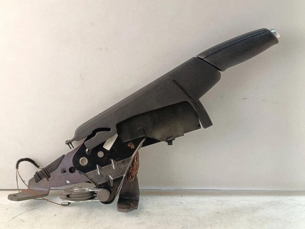 Handbrake/parking brake lever assembly – Audi A4 S4 B7 8E 8H (2005-2008)