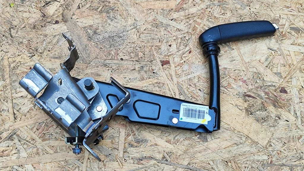 Handbrake/parking brake lever assembly – Peugeot 308 (2007-2013)