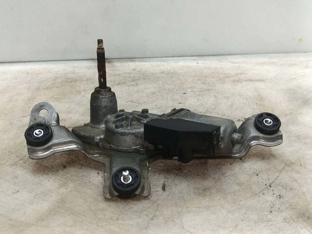 Pióro wycieraczki tylnej – Toyota Avensis T270 (2009-2012)