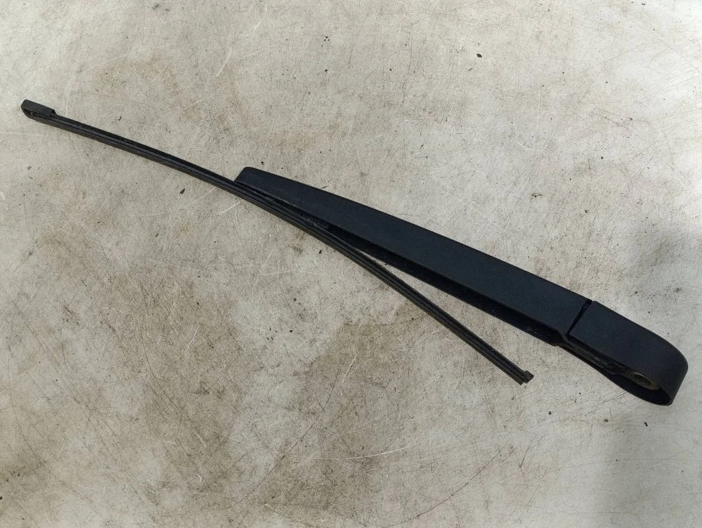 Rear wiper blade arm – BMW 3 Series E90 E91 (2005-2012)