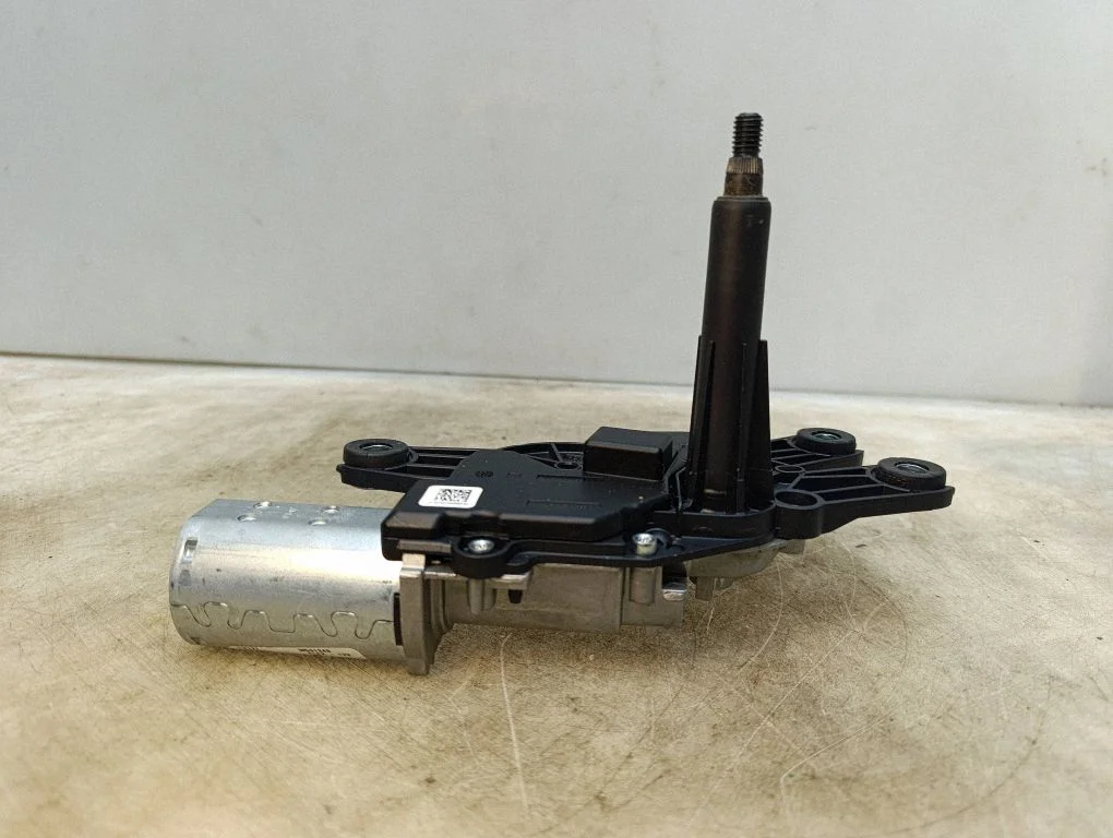 Rear window wiper motor – Ford Mustang Mach-E (2020-)